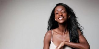 Ethnicia, reçoit le premier prix des trophées Africagora image Hapsatou-Sy