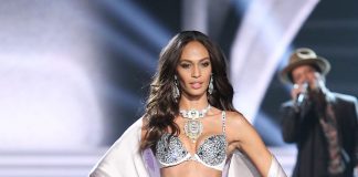 Joan Small pour le défilé Victoria Secret 2012