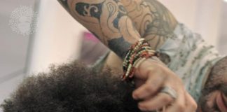 Cheveux crépus et conscience noire des femmes Afro du Brésil image raiz forte