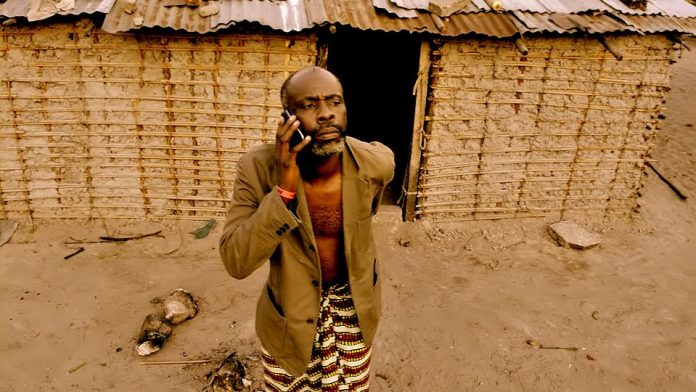 Le spot Télé d'elikia, le premier smartphone conçu en Afrique 5