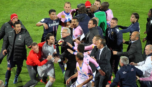 bagarre-Evian-PSG-28-avril-2013