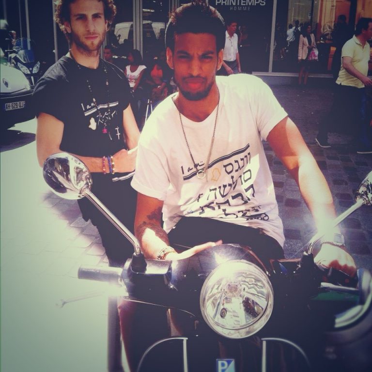 Projecteur sur Darrell et son clip Margiela