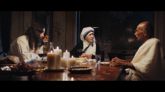 La publicité UNICEF avec Jesus, Mère Teresa et Gandhi