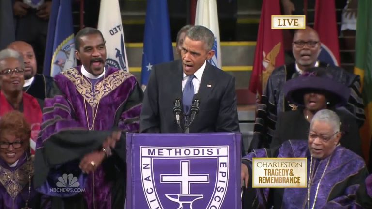 Barack Obama chante “Amazing Grace” aux victimes de Charleston