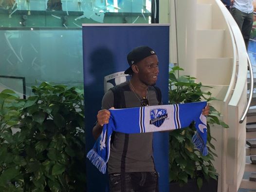 L'arrivée à de Didier Drogba déchaine Montréal à l'aéroport