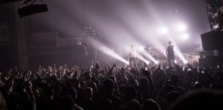 Classified rend ses fans hystériques lors de son retour au Corona Classified_Montreal_12