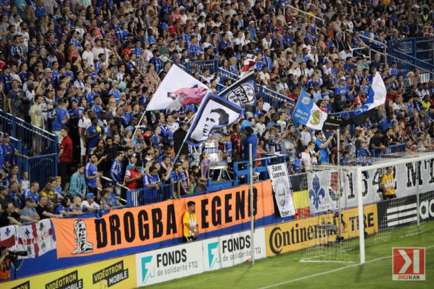 Montreal_Galaxy_Drogba_5