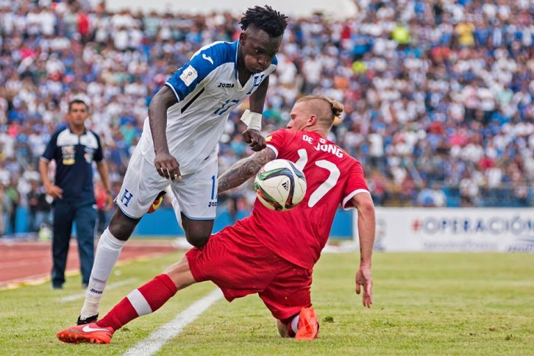 Canada Soccer : Menés par le complexe