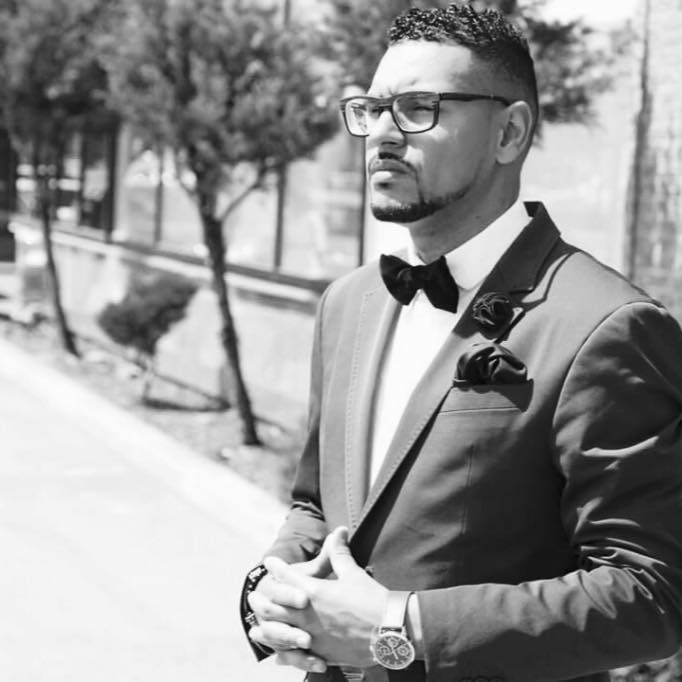 Jonathan Rasier, Avoir du flair en affaires