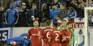 Fin de saison de #IMFC toronto-fc-players-react-behind-hassoun-camara-of-montreal-impact-canadian-championship-20160608_1oif6azrv162d1rd8ivbjvlme2