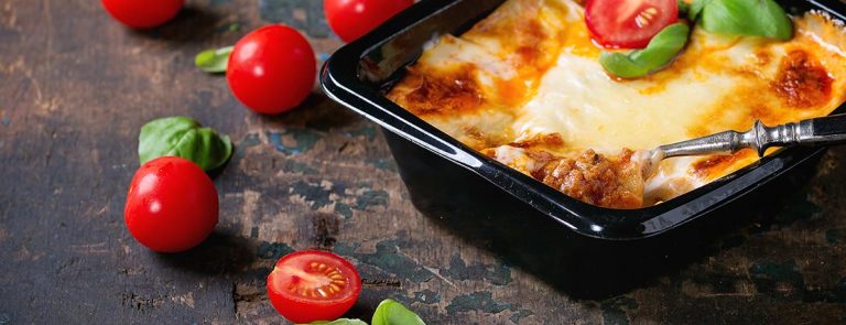 Prêt-à-manger savoureux avec Tout cuit dans le bec