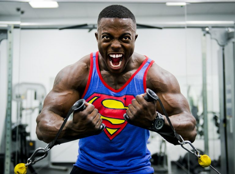 Prendre tes résolutions au sérieux avec Éconofitness – Gym et motivation !