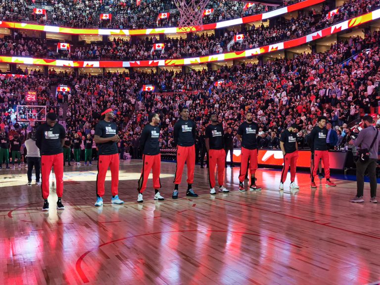 Les Raptors victorieux à Montréal !